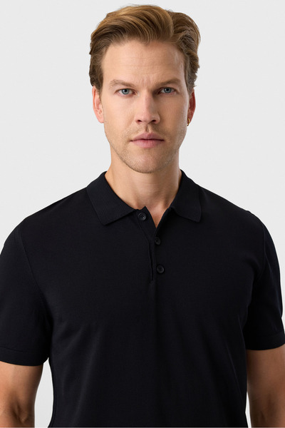 Back And Bond Regular Fit Buttoned Black Polo Neck T-Shirt