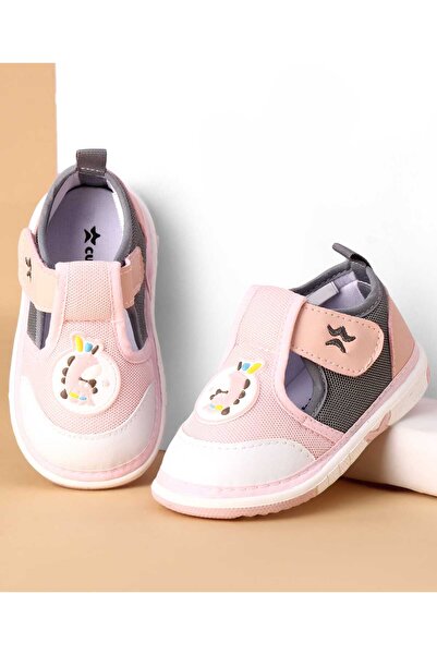 Cute Walk by Babyhug حذاء كاجوال برباط فيلكرو مع تطريز حيواني - لون خوخي