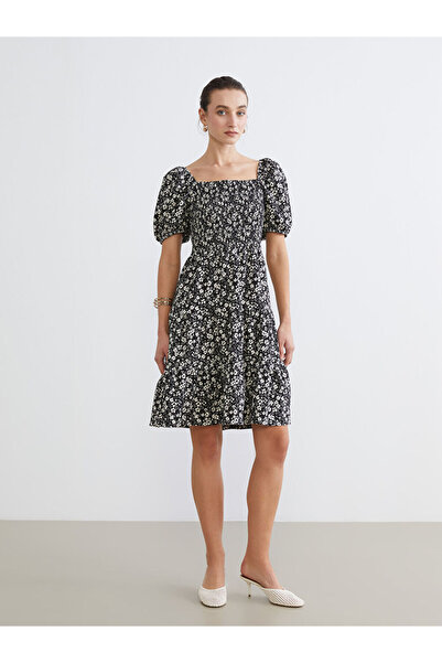 LC Waikiki Black Square Neck Floral Dress