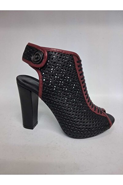 35 NUMARA SİYAH-BORDO PEEP TOE 11 CM BLOK TOPUK 1 CM ÖN PLATFORM BİLEKTEN BIRTLI PERFORE KESİM KADIN AYAKKABI