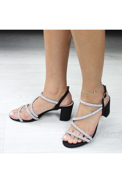 Tonii Women's Sandals , with thick heels and shiny crossed straps, GG102