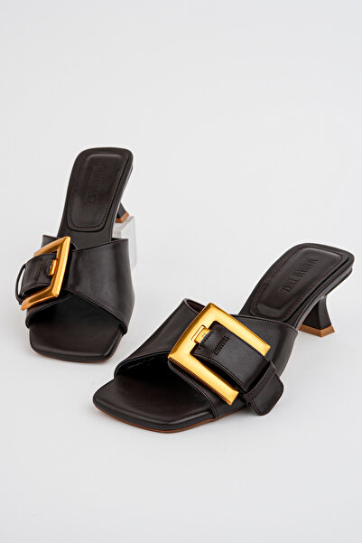 Madam Tarz Rose-17515 Adjustable Buckle Belted Slippers