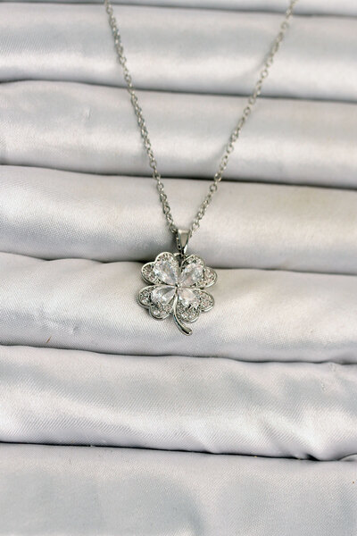 LuxeGem 316L Steel Chain Silver Color 4 Leaf Clover Model Women's Necklace