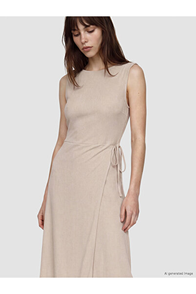 LC Waikiki Peak New Season Crew Neck Gathered Dress with Waist Tie