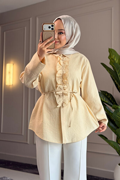Suede Style 6535 - Cămașă de damă elegantă și confortabilă, cu detalii cu vol...