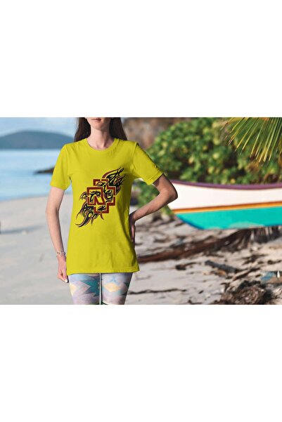 iLovePrints Abstract Tribal Design with Red Geometric Patterns Tshirt