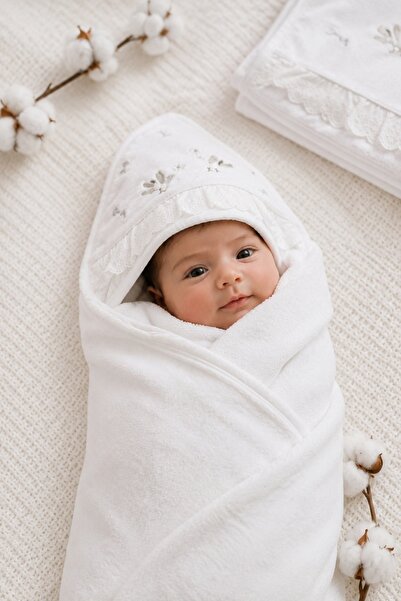 Pure Boutique Prosop bebe cu gluga 80x90 cm, bumbac, alb, dantela delicata si...