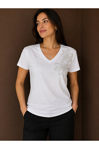 Laderra Stone Embellished Floral Detailed White V-Neck Women's T-Shirt