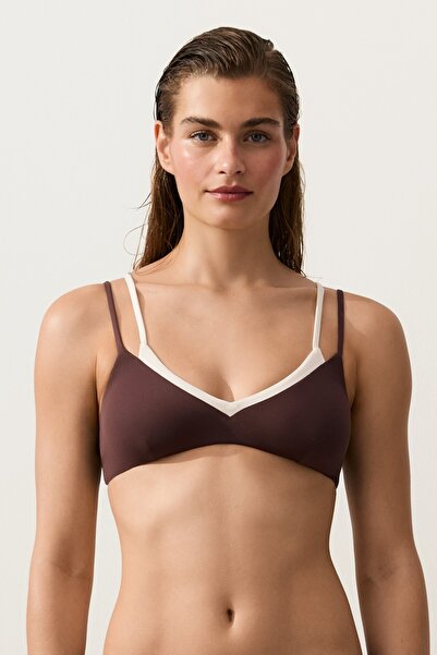 Oysho Çift katman görünümlü bikini üstü