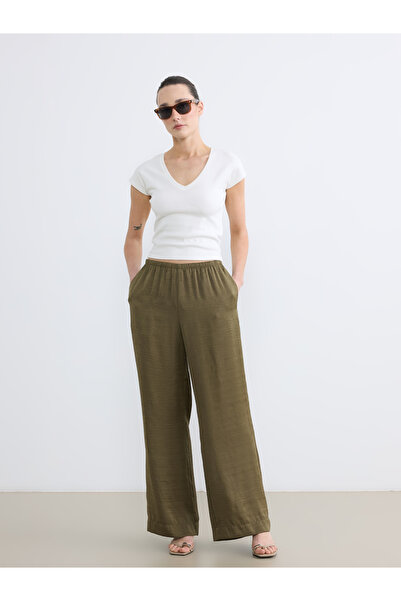 LC Waikiki Pantaloni de damă cu talie elastică, croială largă și relaxată