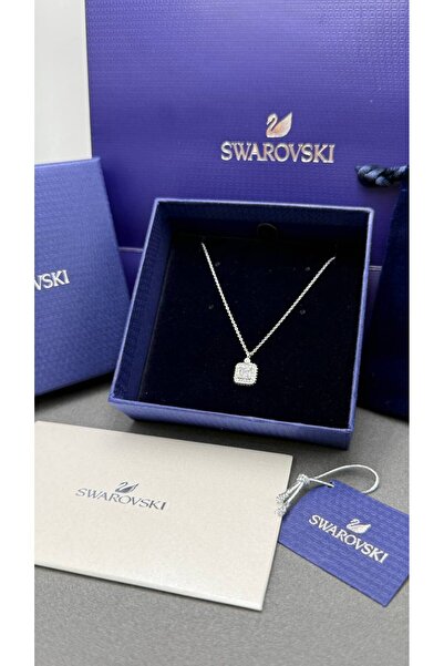 Generic Celestial Design Crescent Moon and Star Pendant Necklace