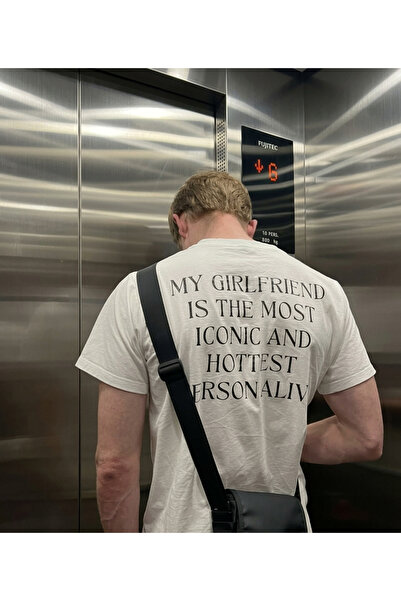 POPULUS Tricou alb unisex cu imprimeu „My Girlfriend Is The Most Iconic”