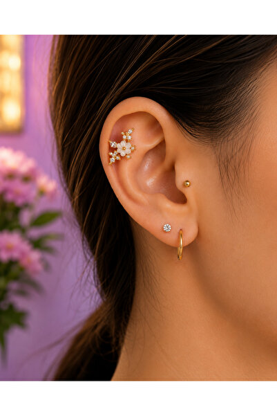 GB Sign Çiçek Tasarımlı Zirkon Taşlı Çelik Kulak Piercingi