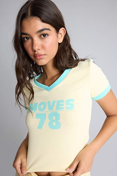 DeFacto Fitted V-Neck Printed Ribbed Short Sleeve T-Shirt I1678Ax26Sm