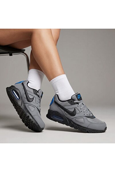 Nike Air Max Ivo Gray Sneaker Sporty (Slim Fit)