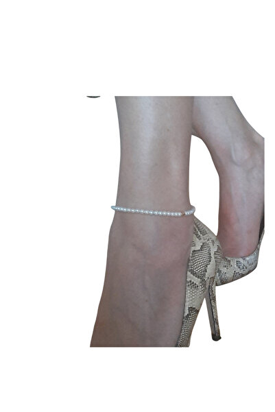 ArtINA esmaraldchic Bratara eleganta de picior, perle albe scoica, cu accesorii placate, lantisor glezna, 24cm