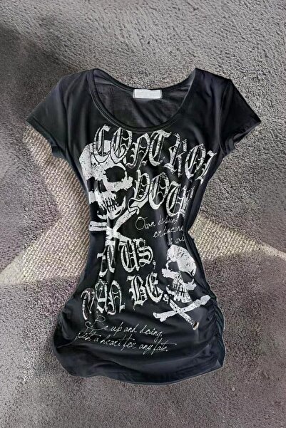 İsra Ayyıldız Moonstar Collection Siyah Gothic Skulls Control Geniş Yaka Kısa...