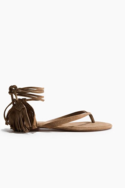H&M Püskül Detaylı Süet Sandalet