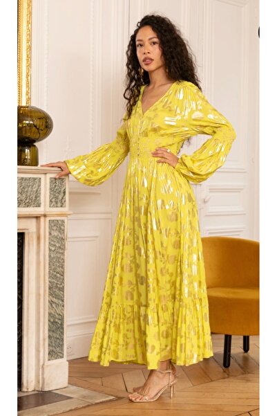 The Last Queen Rochie galbenă