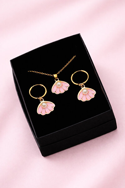 THE Steel Women's Pink Color Pearl Detailed Sea Shell Necklace and Earring Set
