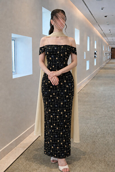 Calissa Store Black Evening Gown Embroidered with Luxurious Details and a Sof...
