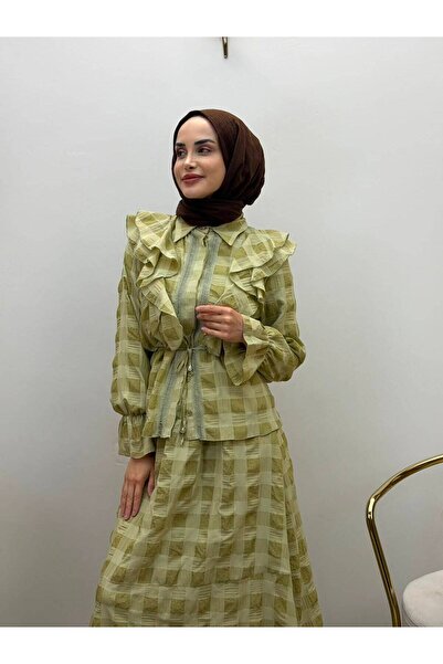 JOOQSTORE Ruffle Detailed Skirt Suit