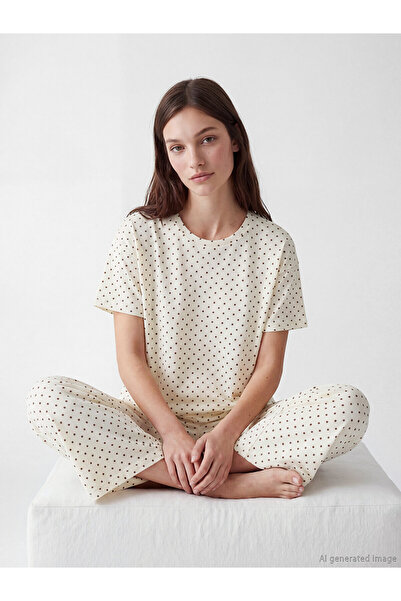 LC Waikiki Vizyon New Season Polka Dot Piece Women's Capri Pajama Set