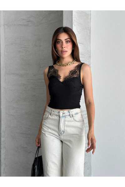Biber Collection Kadın Dantel Detaylı Askılı Crop