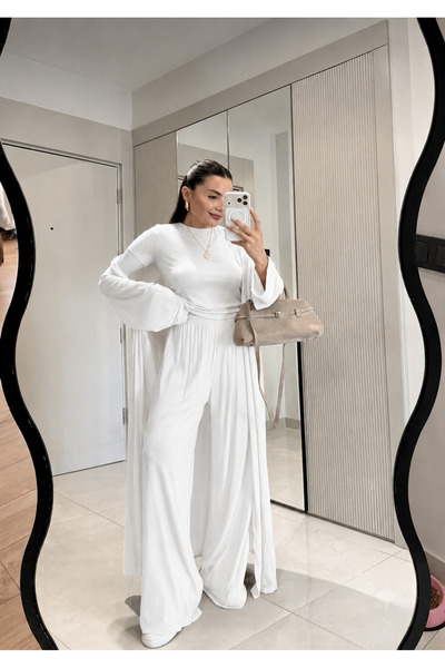 Gizem Ecemiş Calista Beyaz Üçlü Salaş Takım