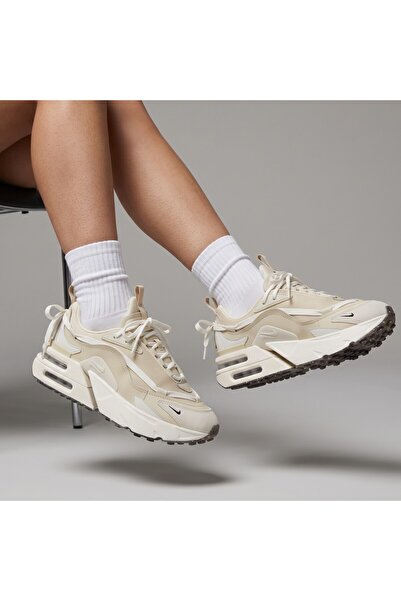 Nike Air Max Furyosa Cream Sneakers Sportie (Narrow Fit)