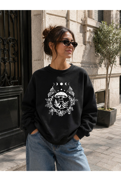 caddekombin Mushroom and Moon Printed Crew Neck Sweatshirt