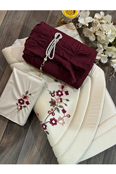 Generic This Premium Set from Dar Ghith Includes a Soft Velvet Prayer Mat and...