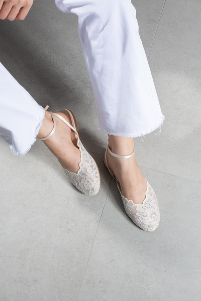 DUXAL SHOES صندل باليه نسائي من أريا بتفاصيل دانتيل وحزام للكاحل