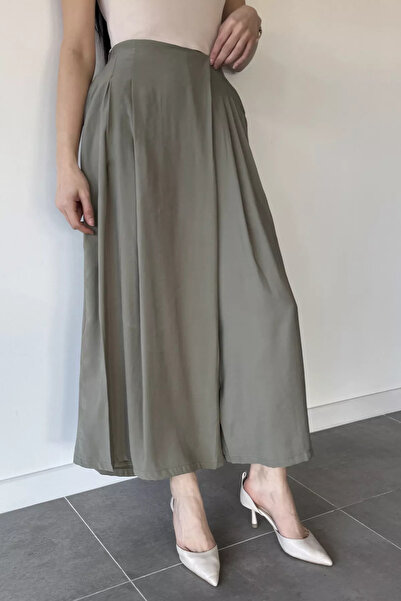 Aryena Haki Perry Women's Pleated Loose-Fit Pants
