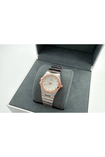 watchee Master quality watch for ladies. (Women)