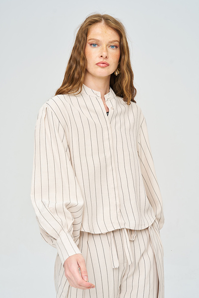 Orfeo Negro Women's Judge Collar Stripe Patterned Short Shirt