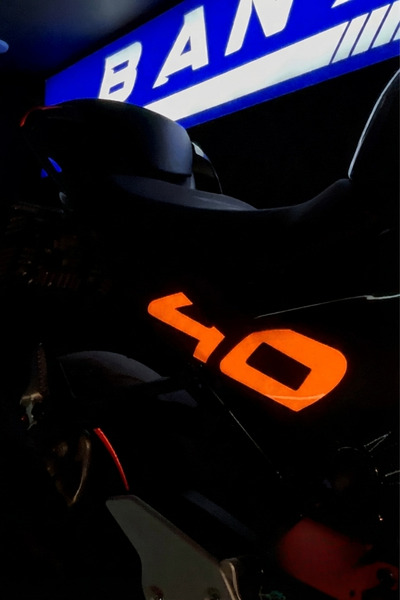 Banxtre 40 ملصقًا مكتبيًا مع عاكسات ضوئية (يمين ويسار) لـ CFMOTO 450SR