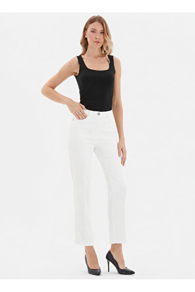 Selen Beyaz Kadın Boru Paça Denim Pantolon 26YSL5626