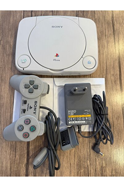 EA Playstation 1 psone ps one konsol kol ve 2 adet oyun çipli