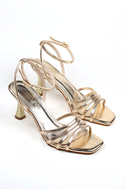 VARENZA WOMAN SHOES نعال وصنادل نسائية بيج بكعب 7 سم