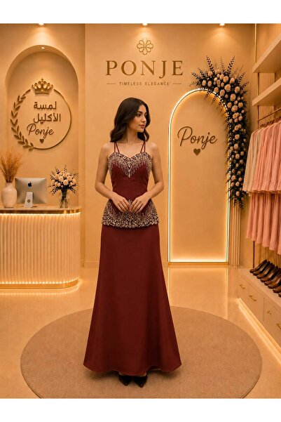 genric A Dress That Combines Luxury and Elegance