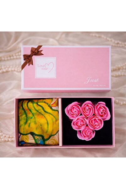 velve Set cadou Love Rose, cutie cu 6 trandafiri roz din sapun si esarfa, Roz