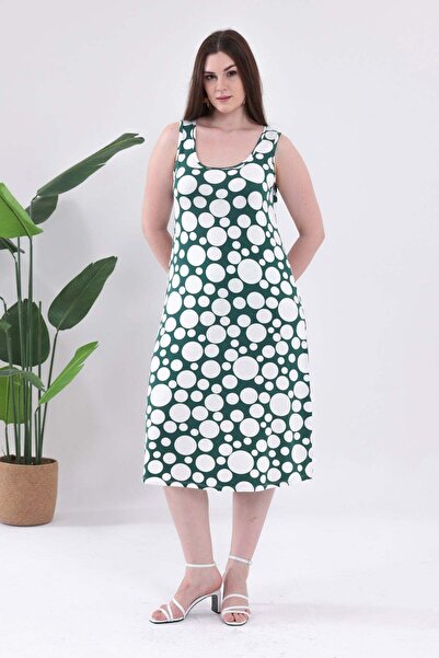 Madwilo Women's Green Polka Dot Patterned Strappy Plus Size Dress