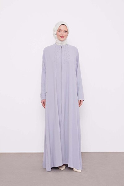 Levidor Gray Collar Ribbon Detailed Robe