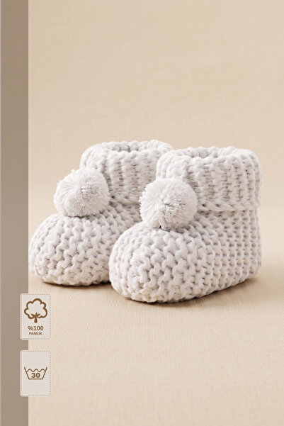 Minory Baby - Baby Booties with Pom-Pom Detail