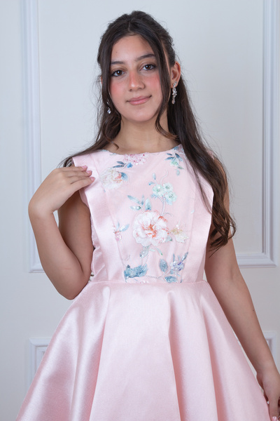 zourina فستان سهره للسن المحير