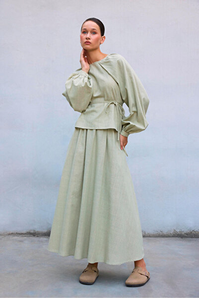 Touché Privé Linen Bluz Skirt Suit