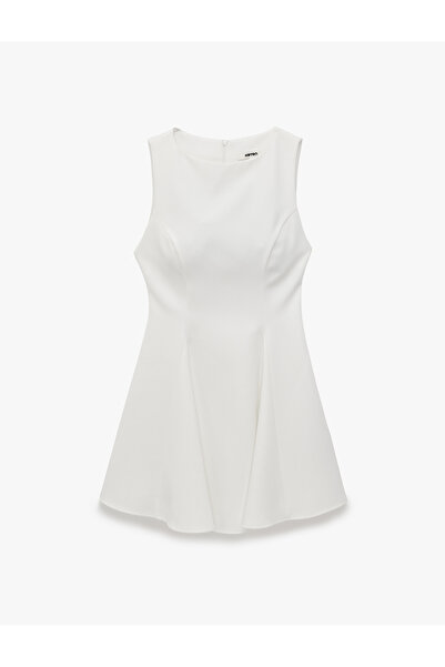 Koton Slim Fit Bisiklet Yaka Kolsuz Mini Kloş Elbise