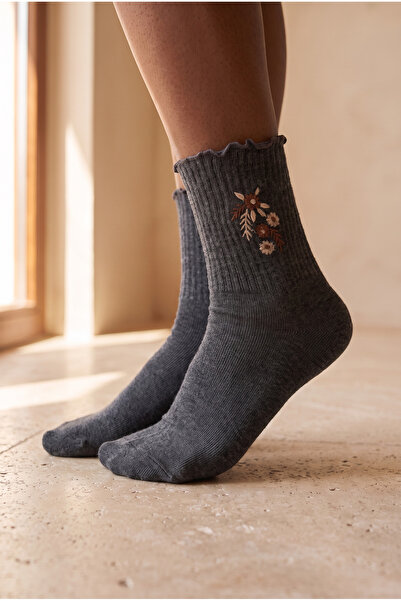 Katia&Bony Women's Daisy Embroidered Cotton Socks Dark Gray