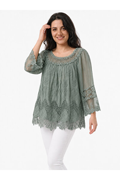 EtkiModa Women's Floral Embroidered Silk Fabric Blouse